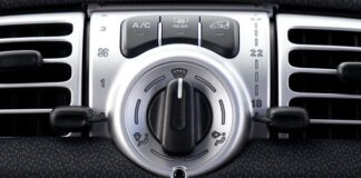 Jak przewietrzyć łazienkę bez okna?