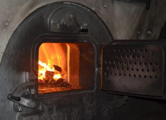 Dlaczego wiosna to „złoty czas” na zakup pelletu